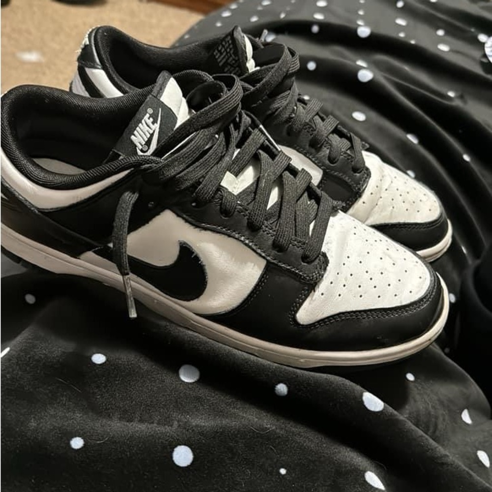 Panda Dunks. Men’s 9 & 1/2 - Picture 2 of 2